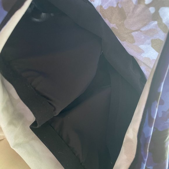 Athleta NWT Conscious Camo Crop Bikini Top Size Medium D-DD - Picture 6 of 7